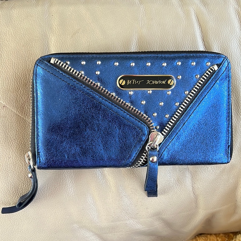 NWT Betsey Johnson Wallet/Pocketbook